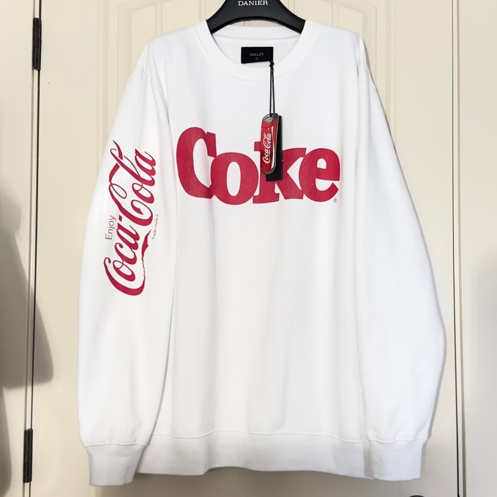 COCA-COLA X ROLLAS WORLD CREWNECK IN VINTAGE WHITE (BRAND NEW CONDITION)